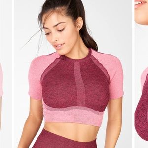 Seamless Fabletics crop top